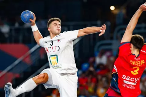 فوز ساحق.. منتخب مصر يهزم النرويج في بطولة العالم لكرة اليد للناشئين